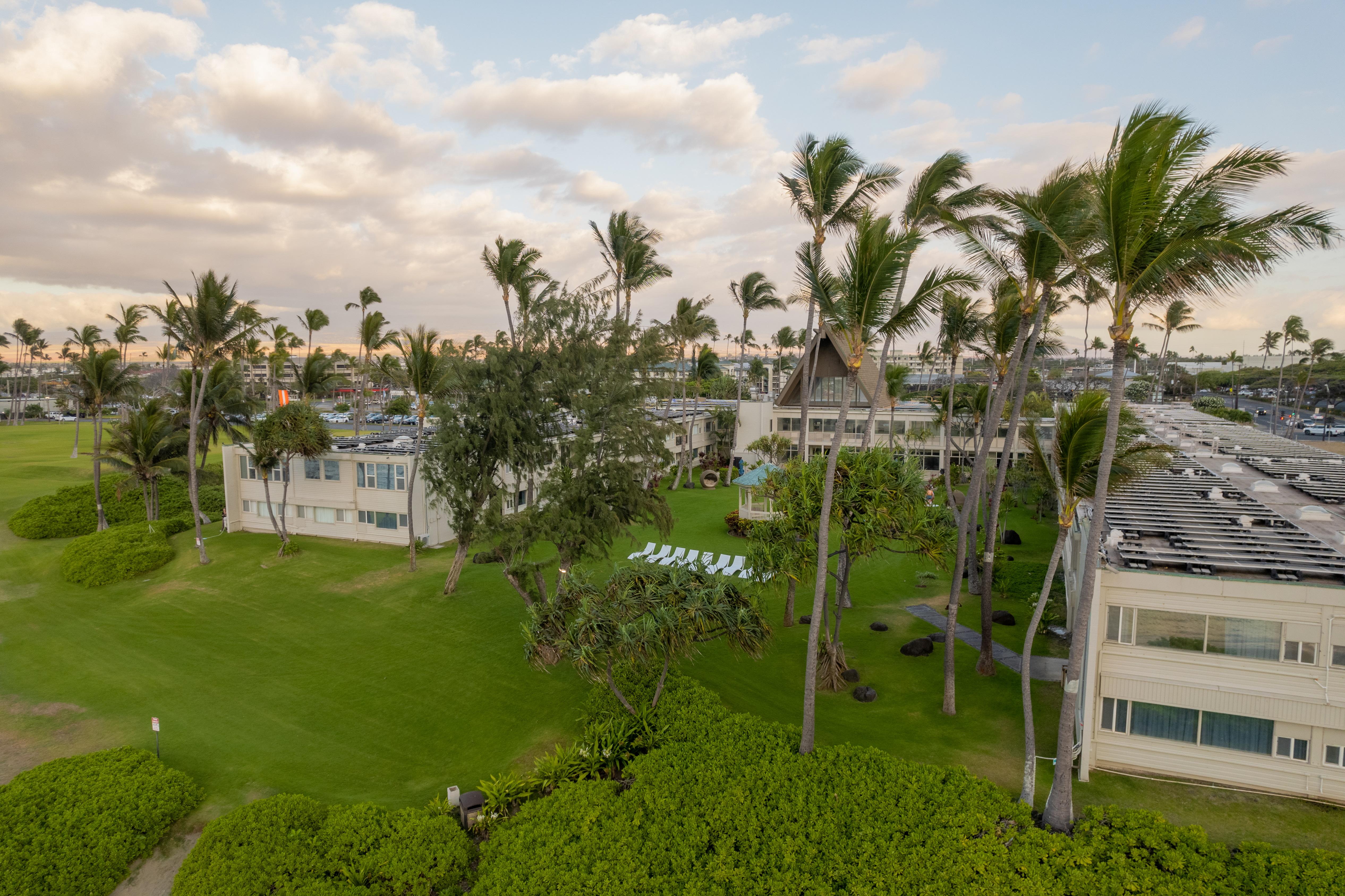 Maui Beach Hotel Kahului Extérieur photo